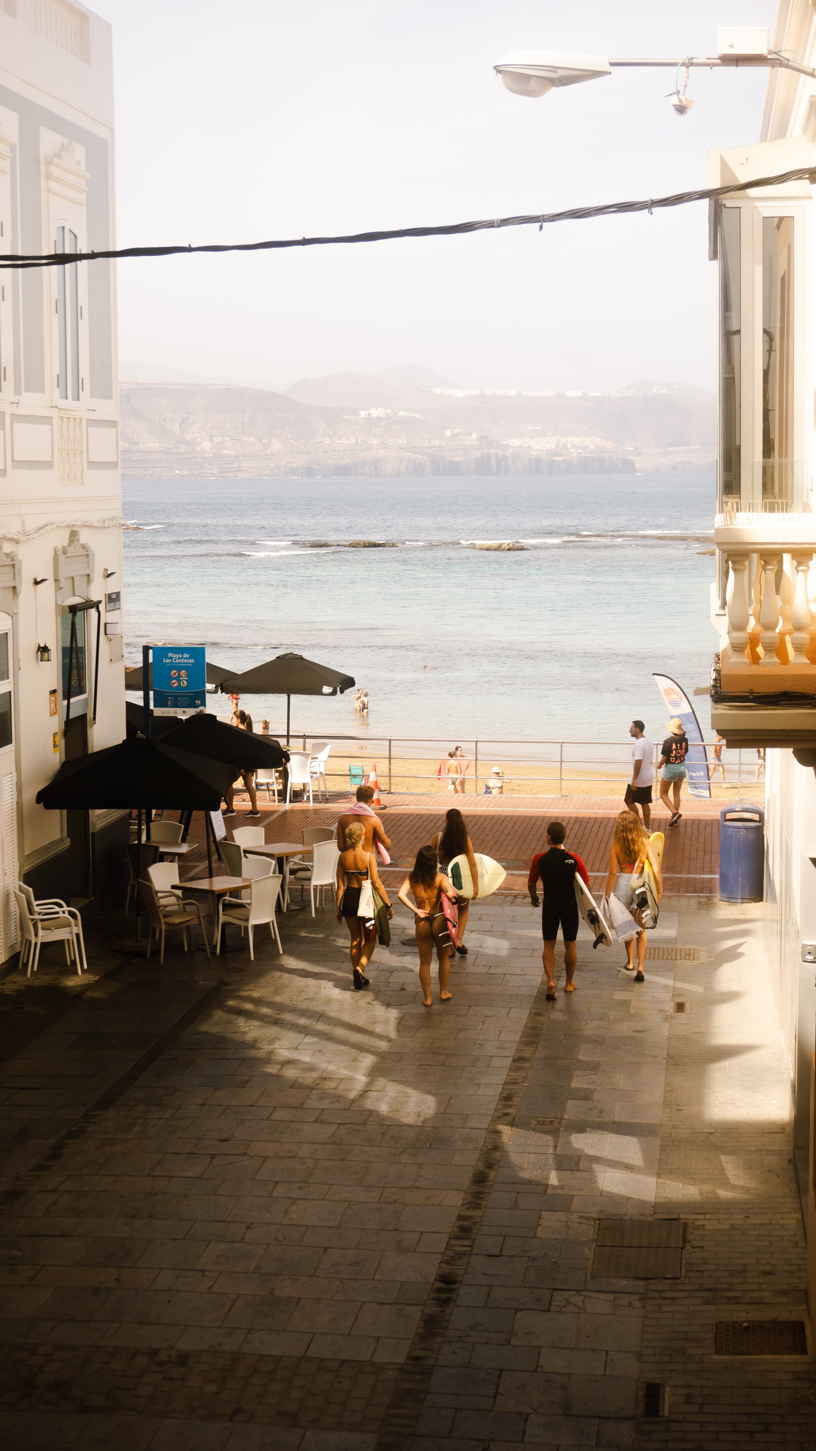 Surfing Las Canteras